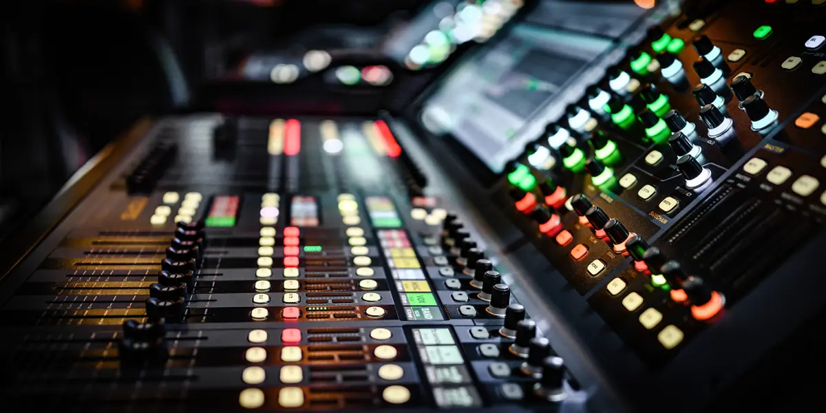 Touchscreens for AV and Broadcasting