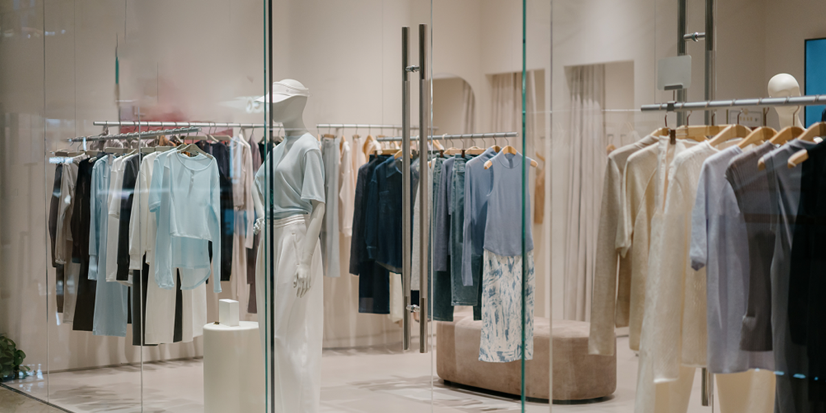 Monitors for Retail Environments
